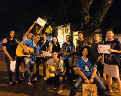 Trabalho missionário com os jovens